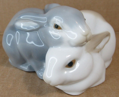 RARE Vtg LLADRO 2 Bunny Rabbit Couple Hug Embrace Easter Blue Gray 1960s Retired