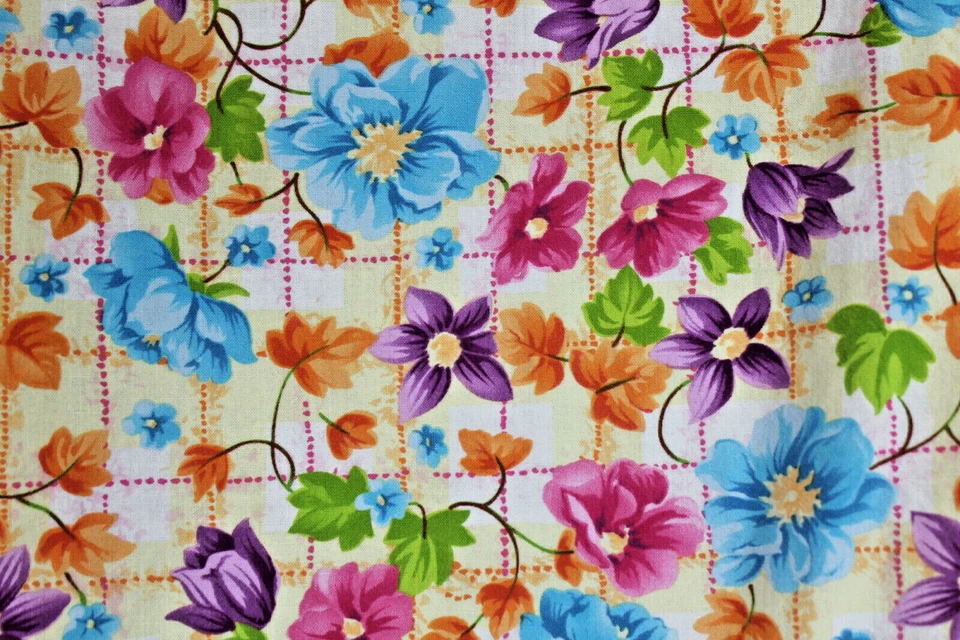 Crest Cottons Womens Scrub Top Medium Pink Blue Purple Green Floral Flowers - Image 3 of 4