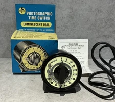 Vintage Mark Time 60 Seconds Switch Photographic Darkroom Timer in Box TESTED