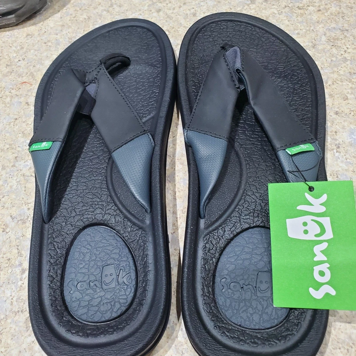 Sanuk beer deals cozy 3