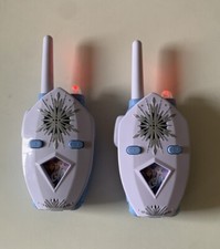 FROZEN II Walkie Talkies eKids Lights  Sounds Easy Push to Talk with Figurines