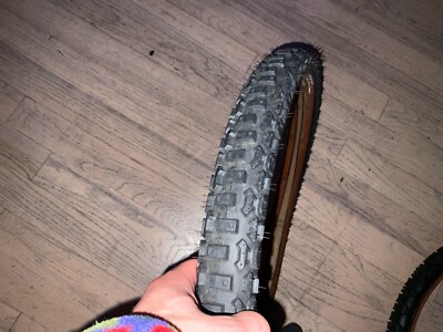 Ensemble Pneus VTT Michelin Taiga 26x1.95 – Vintage Tan Wall, Rétro, Neufs