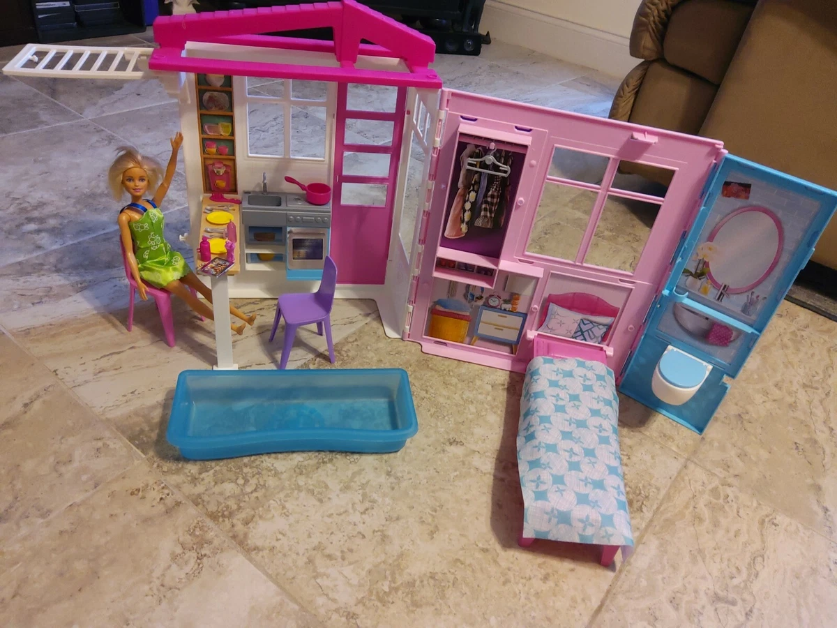 Barbie 2-Story House Close-and-Go Portable Playset 