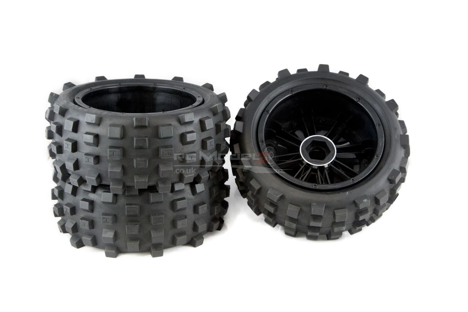 MadMax Wheels & Giant Grip Monster Tyres Truck Set Black for KM X2 ...