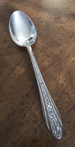 Rogers & Bro MODERN ROSE International Silber Teller 8 ovale Suppenlöffel - Bild 5 von 12