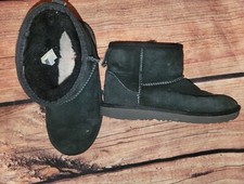 Ugg Girls Classic Mini ll Sz 4 Black