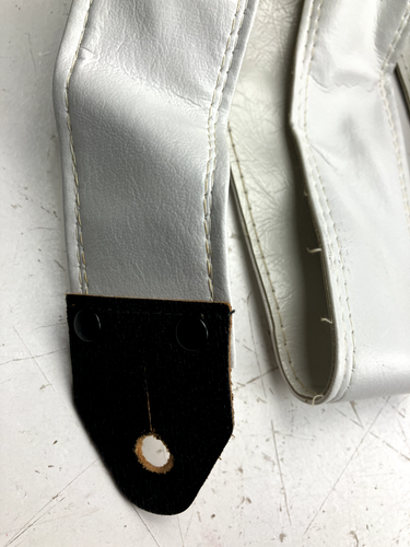 USED Unbranded vinyl guitar strap (White) - Picture 2 of 6