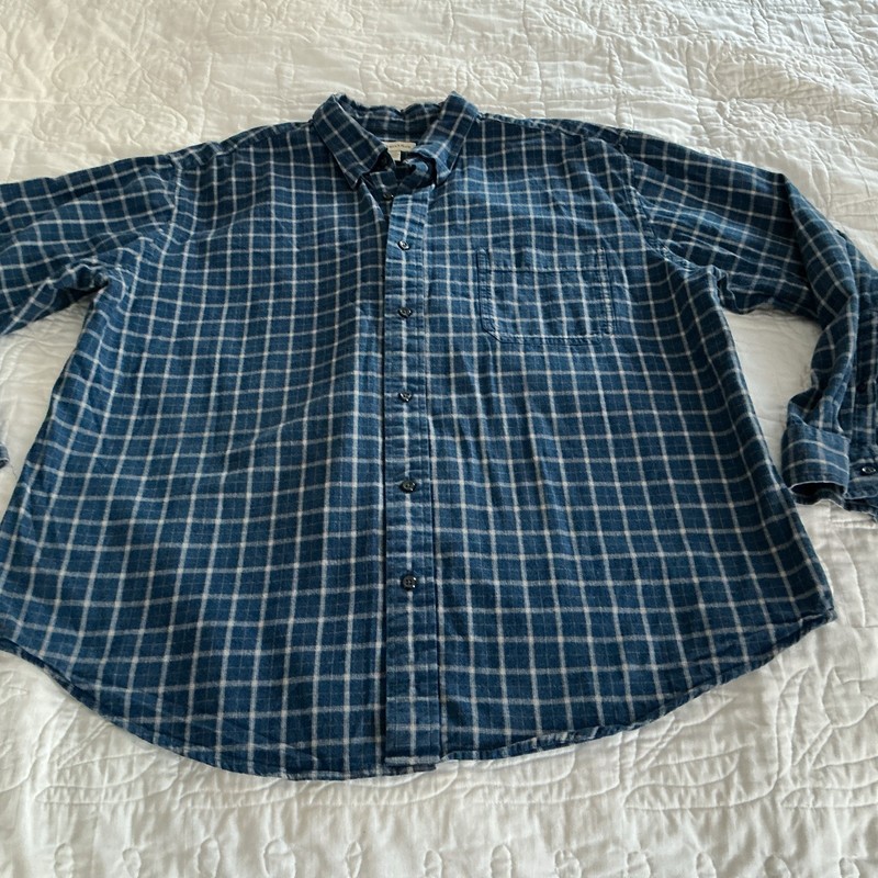 St John’s Bay Mens ShirtXL Button Up Long Sleeve Hidden Buttoned Collar Flannel?