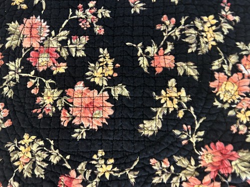 Quilted Reversible Placemats Napkins Set of 4 Floral Striped Scalloped Cottage - Picture 5 of 6