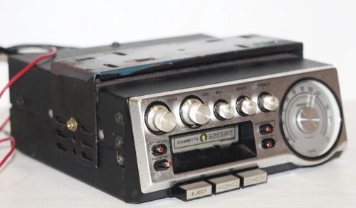 Vintage Pioneer KP-500 Super Tuner FM Cassette Car Tape Deck w/ Bracket TESTED!!