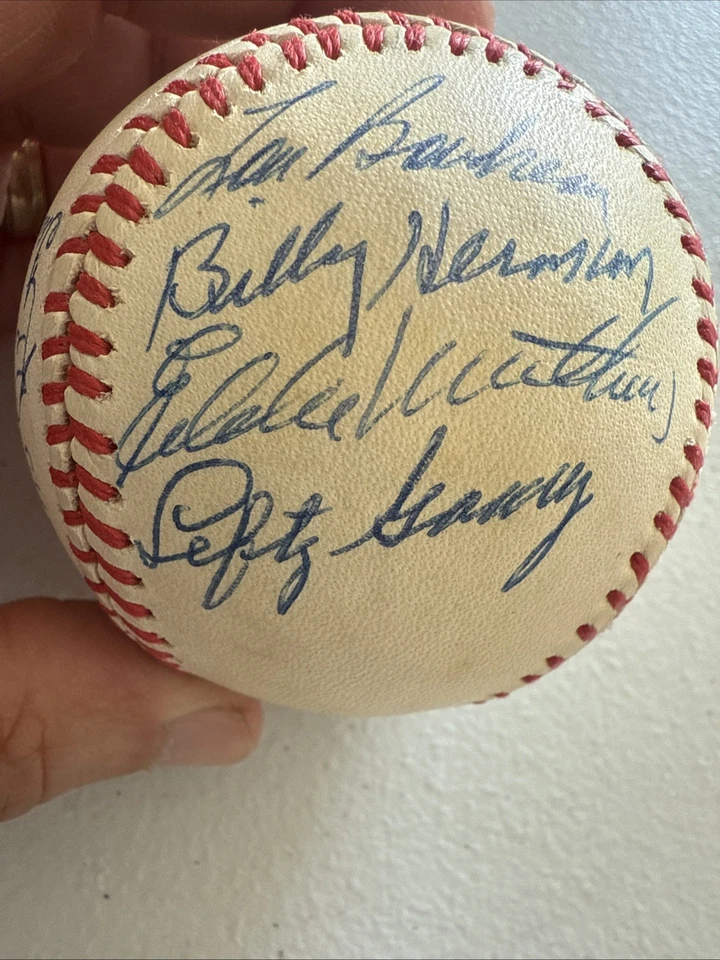 Multi Signed Baseball JSA COA Feller, Snider,Mize,Spahn,Slaughter, Robinson - Image 4 of 4