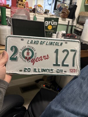 Illinois License Plate 2004 IL Graphic Special Event Festival of Lights Peoria E