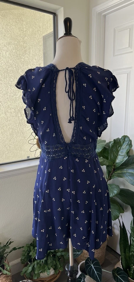 Mameluco Free People para mujer Morning Sun talla M azul marino punto ganchillo festival coqueta Foto 3 de 4