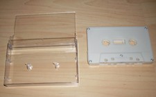Reinigungskassette für die Tonköpfe im Kassettenrecorder weiss Reinigen Neu