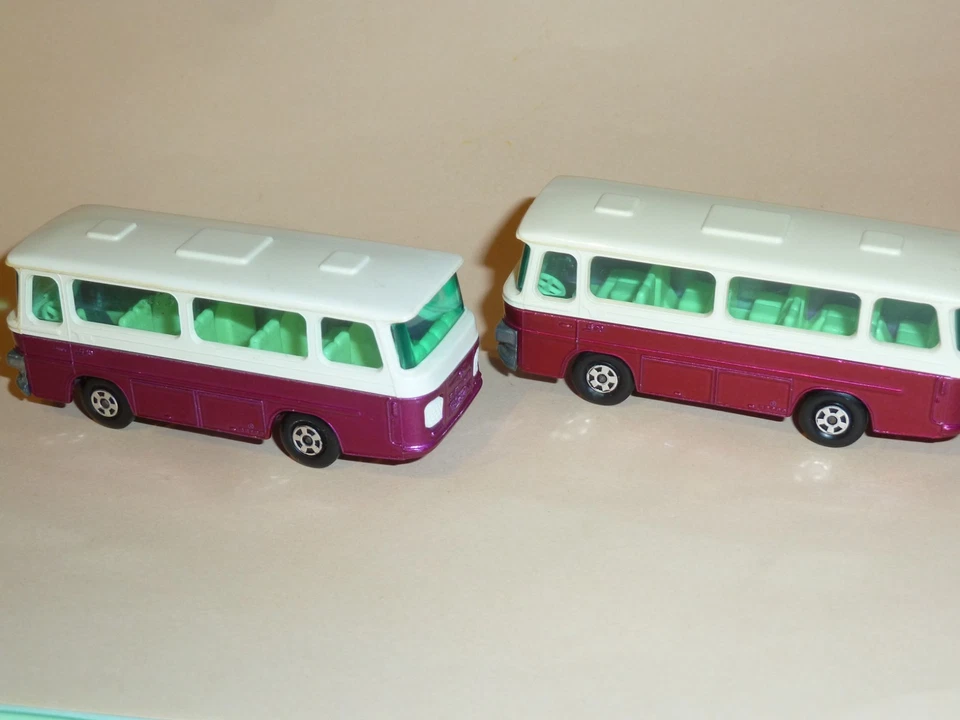 MATCHBOX SUPERFAST 2 x SETRA COACH No. 12, lilarotmetallic und rotmetallic - Bild 2 von 4