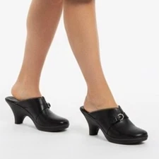 Cole Haan Sallie Clog II Women 8 Black Leather Slip On Buckle Detail Mule Work