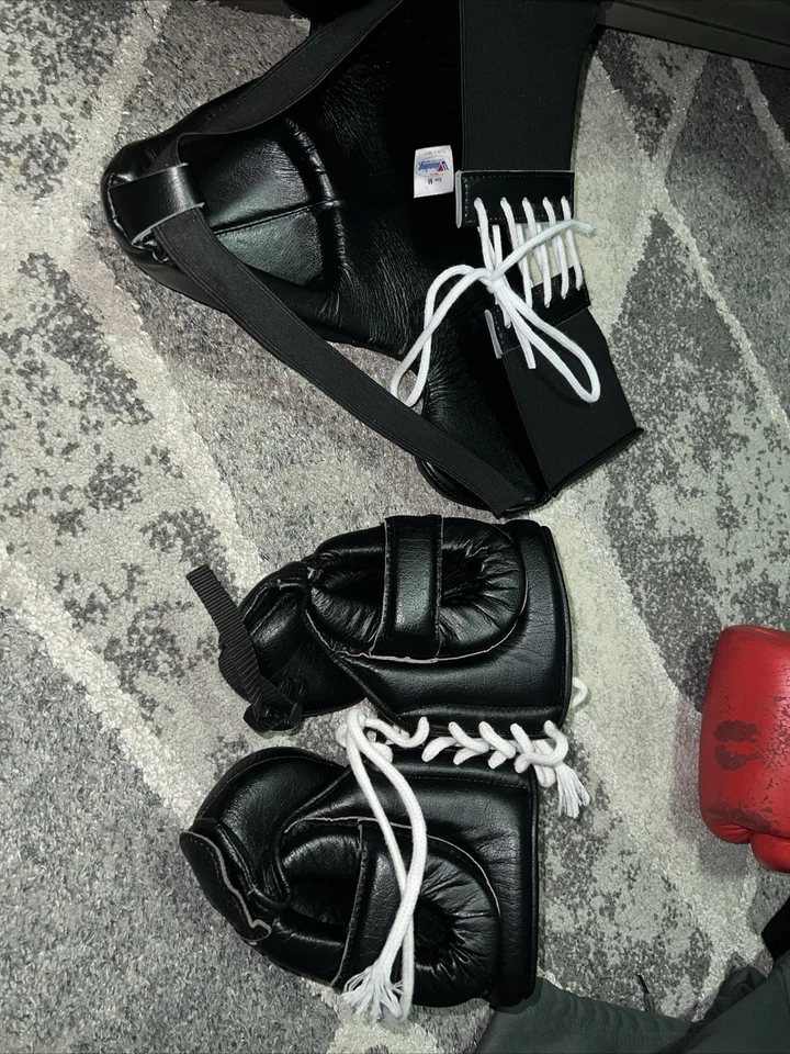 Winning Boxing BLACK M Size Genuine - Image 4 of 4