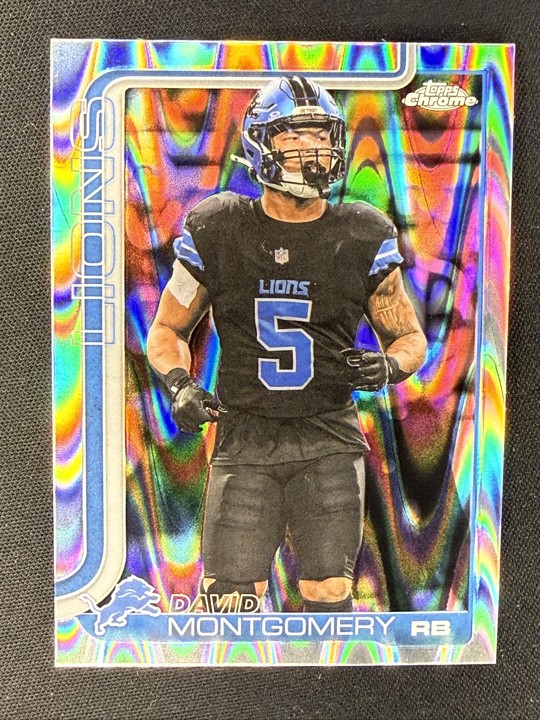 2025 Topps Chrome - David Montgomery #103 RayWave Refractor