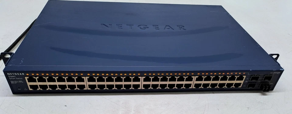 NETGEAR PROSAFE GS748T 48-PORT GIGABIT SMART SWITCH GS748T v3 - Image 3 of 4