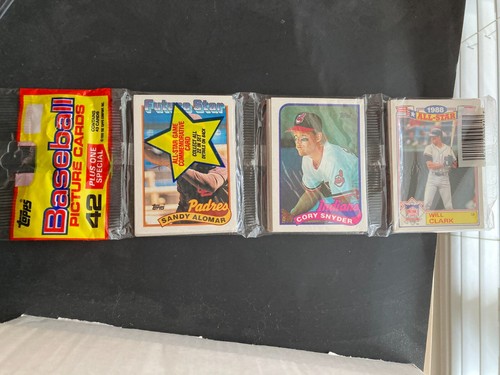 1989 Topps Rack Pack with Sandy Alomar Jr Rookie Card (RC) on Top