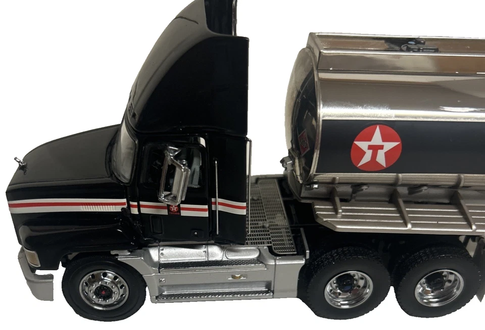 Camión Mack Franklin 1/43 como nuevo con remolque cisterna Texaco Foto 2 de 4
