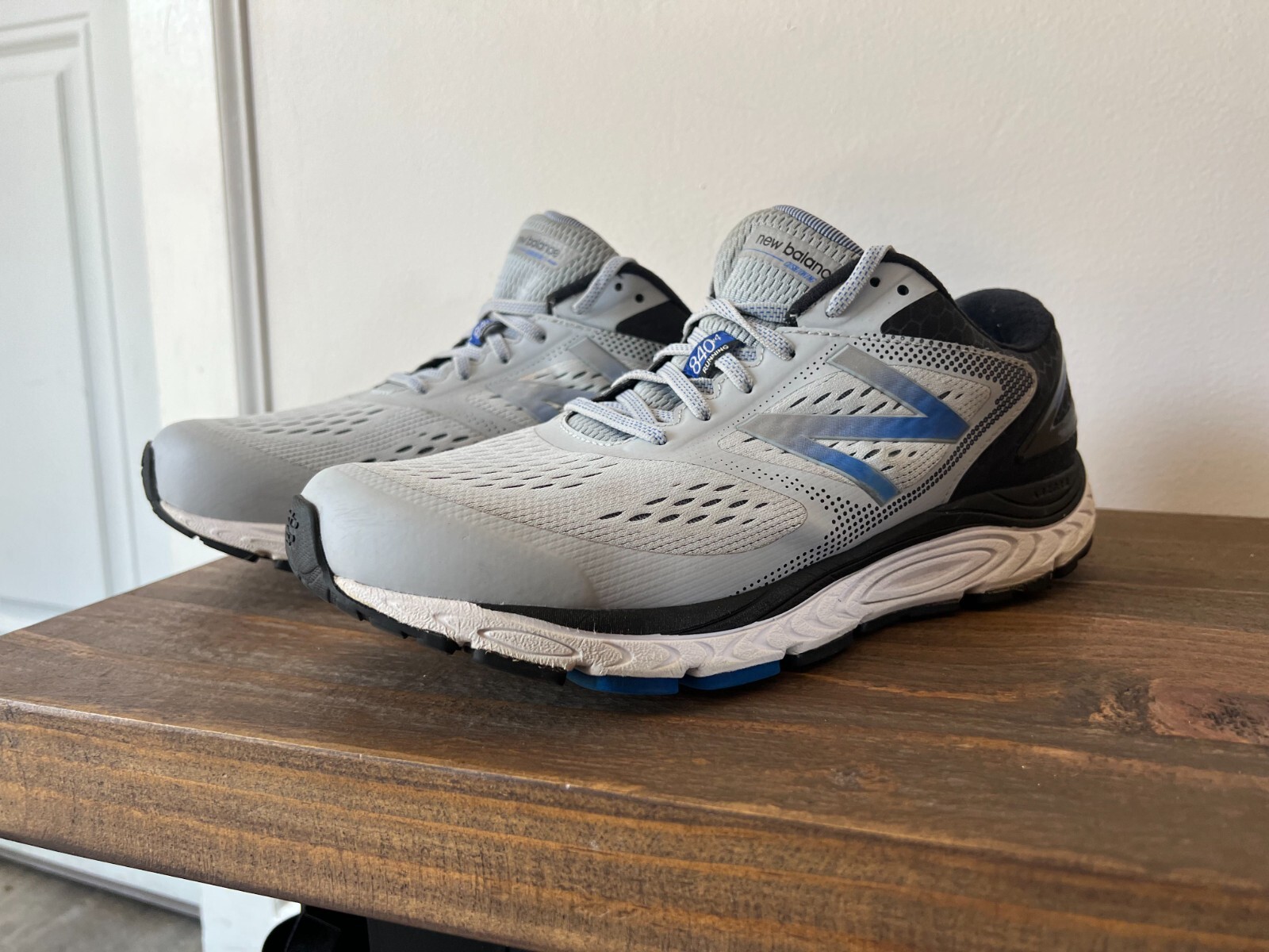 New Balance 840v4 Road-Running Shoes 