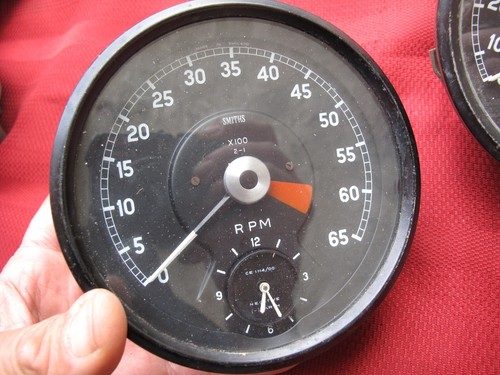vintage Jaguar Dashboard Gauges Tachometer 140MPH Speedometer SMITHS XKE S-type - Picture 2 of 16
