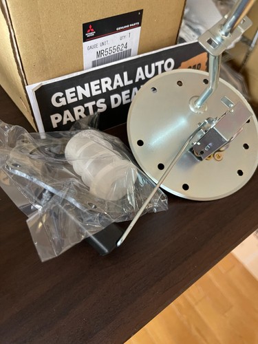Genuine MITSUBISHI OEM LANCER EVO5 EVO6 CP9A Fuel Tankh Gauger Unit MR555624 - 第 5/11 張圖片