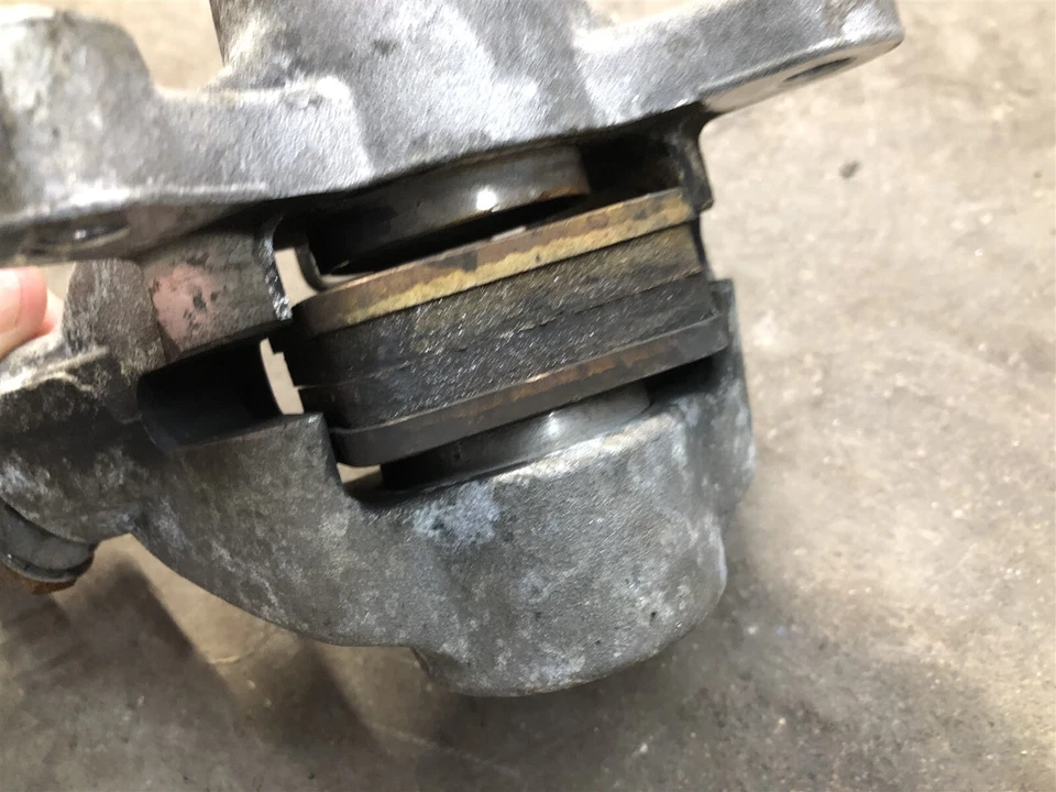 Pinza de cilindro maestro de freno Polaris IQ 600 Cleanfire Rush Dragon RMK 06-15 OEM Foto 3 de 4