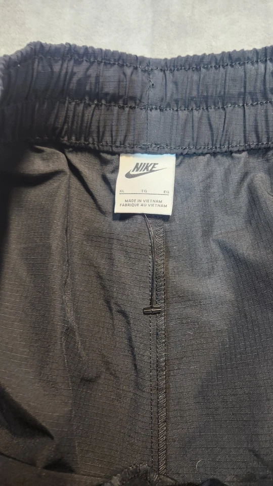 Nike Sportswear Women’s XL Black Mid Rise Oversized Cargo Pants Trousers - Image 4 of 4
