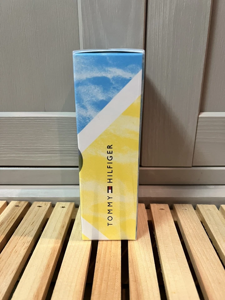 Tommy Hilfiger Vibrant Summer 3,4 oz 2024 edición limitada EDT Foto 2 de 4