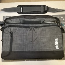 USED Thule Sweden TSDA-113 Straven 13 inch La...