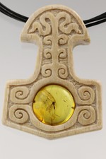 THOR'S HAMMER Mjolnir Skamieniałość Owad ŻURAW MUCHA BURSZTYN BAŁTYCKI Wisiorek 71116-1