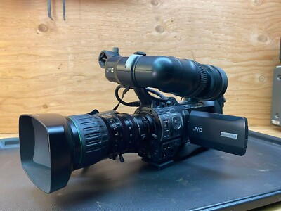 JVC 業務用ビデオカメラ GY-HM750 業務用HDメモリーカードカメラレコーダー「GY-HM750」を発売 報道資料