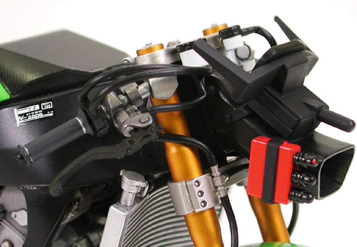 New Tamiya 1/12 motorcycle No.109 1/12 Kawasaki Ninja ZX-RR New Tamiya 1/12 motorcycle No.109 1/12 Kawasaki Ninja ZX-RR