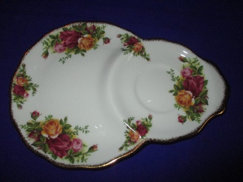 Vintage Royal Albert Old Country Roses Tea Cup and Biscuit Plate Tennis Set - 第 4/8 張圖片