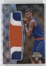 2015-16 Panini Totally Certified Gold 4/10 Kristaps Porzingis #FRJ-KP 9l4