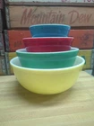 Lot of 4 Pyrex Primary Colors Nesting Mixing Bowls