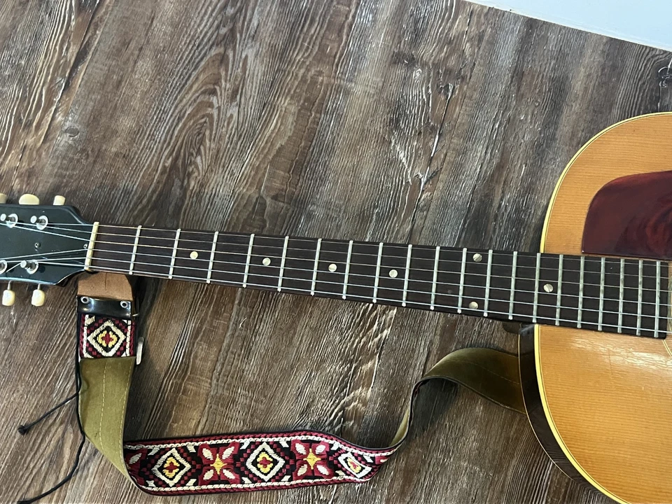 Vintage 1966 Gibson J-50 acoustic guitar w/case - Image 3 of 4