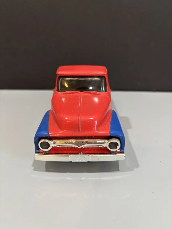 ERTL "Cracker Jack" 1956 Ford Pickup - Image 2 of 4