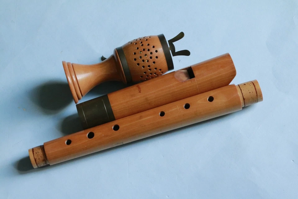 FLAUTO DOLCE MOECK RENAISSANCE TENOR RECORDER - Image 2 of 4