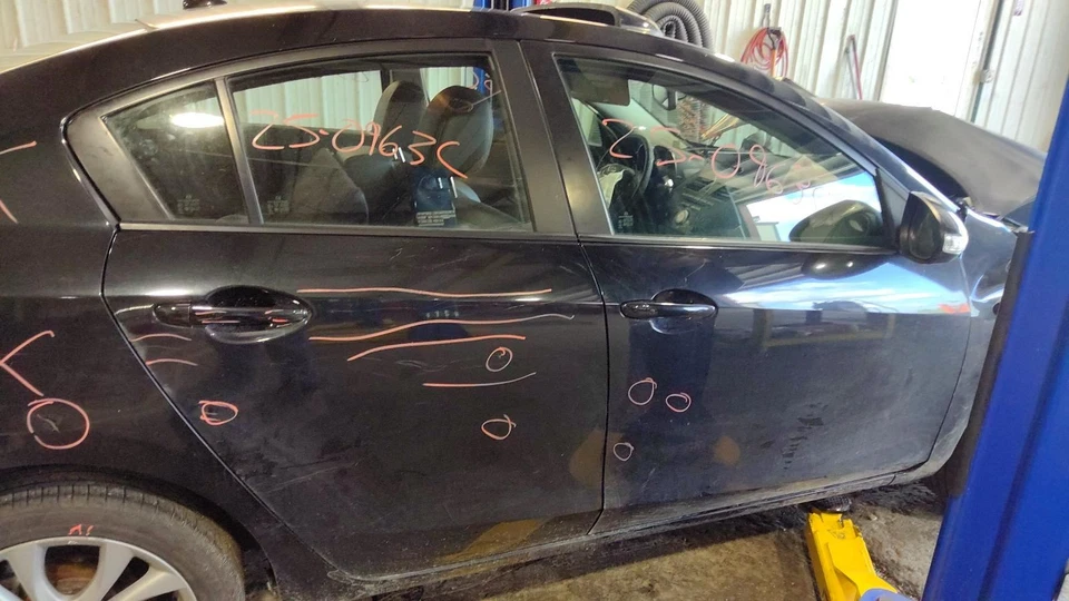 3 2010 caja de fusibles motor 1091880 Foto 4 de 4