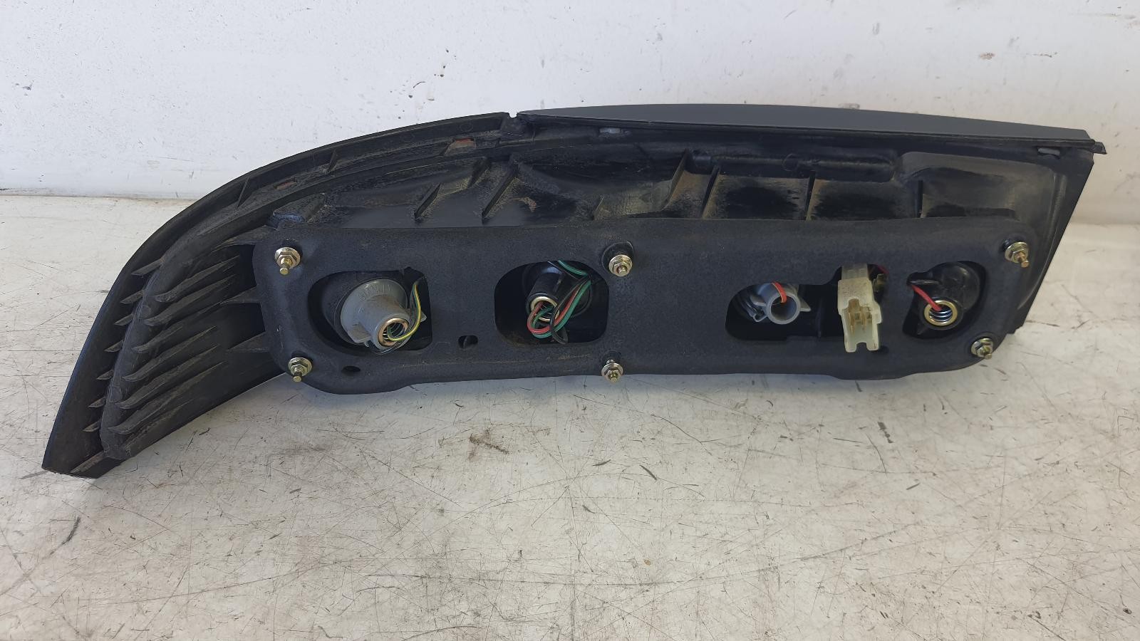 2000-2004 Aston Martin DB7 Vantage Right Passenger Side Taillight