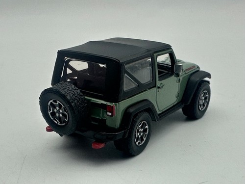Greenlight 2015 Jeep Wrangler Rubicon Hard Rock, Green, 1:64 - Picture 3 of 10