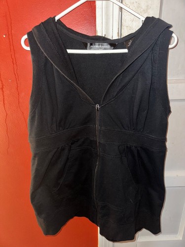 Norma Kamali Black Sleeveless Zip Hoodie - Picture 9 of 11