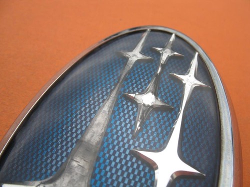 Subaru Tribeca 2007 emblema puerta trasera logotipo insignia letrero fabricante de equipos originales usado 06 07 - Imagen 3 de 6