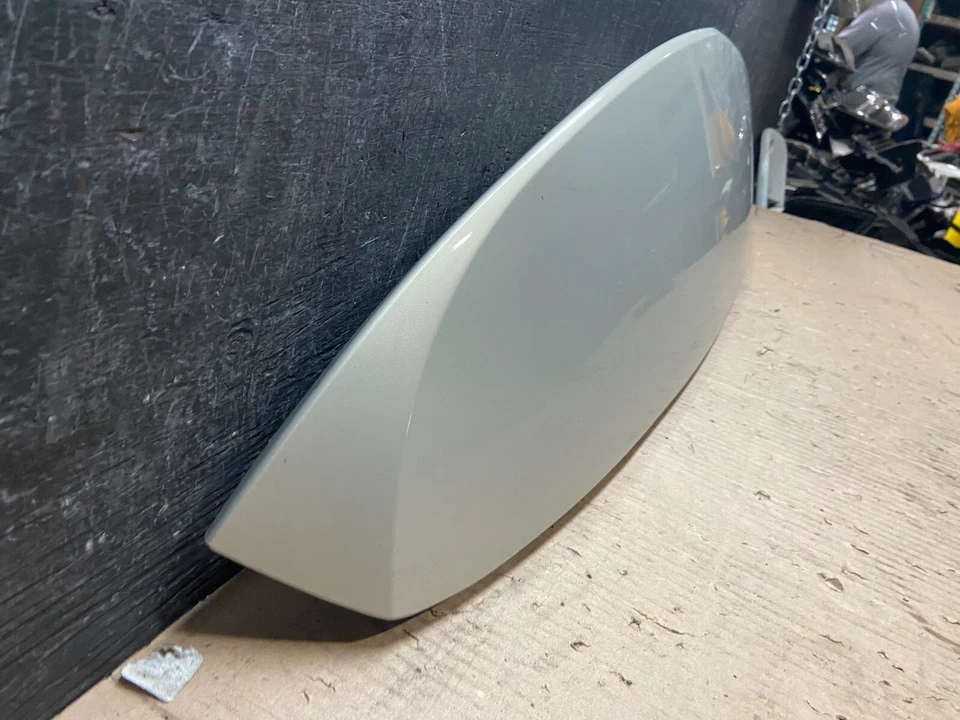 Chevrolet Traverse 2013 a 2017 alerón trasero alerón tercer freno i3593 DG fabricante original Foto 3 de 4