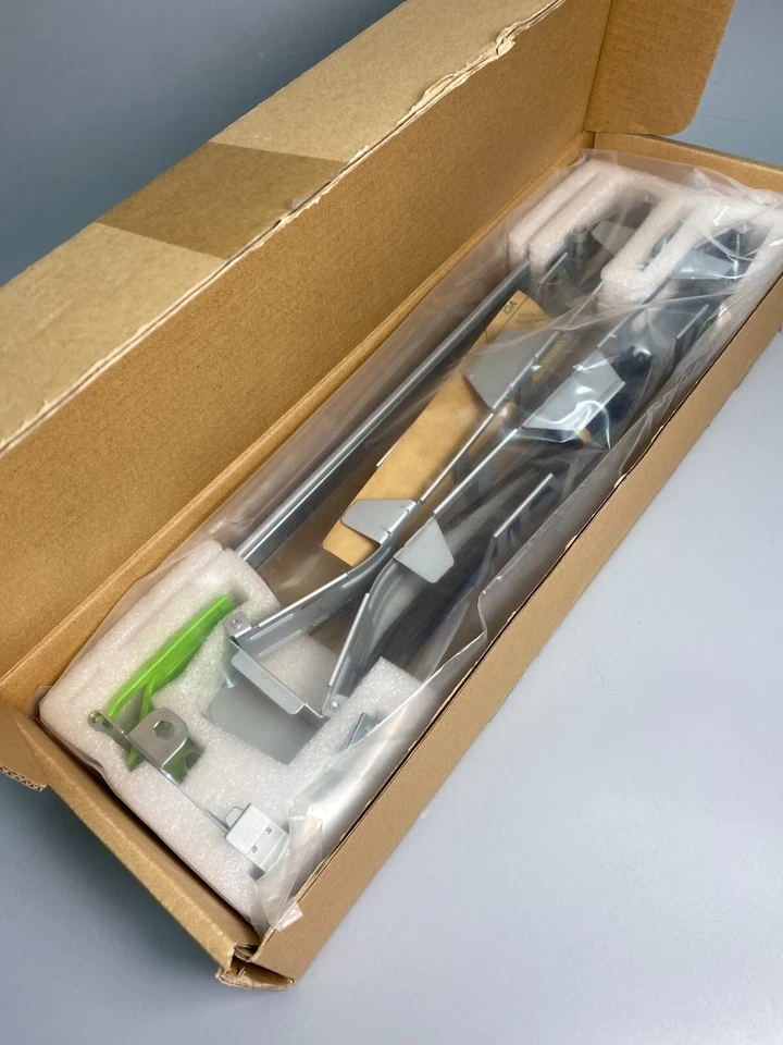 NEW FUJITSU CMA-1U MOUNTING KIT A3C40124091 S26361-F2735-L81 38018835 - Image 2 of 4