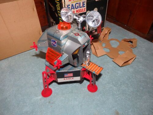 Apollo 11 American Eagle Lunar Module Tin Plate DSK Yonezawa Battery Operated - Picture 3 of 10