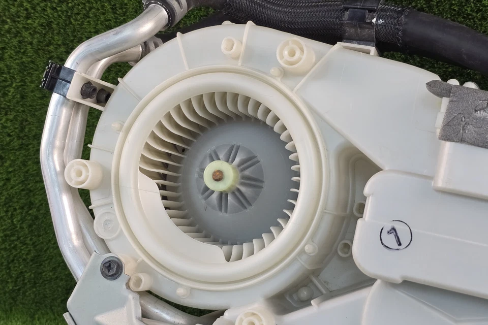 2010-2020 LEXUS GX460 REAR AC EVAPORATOR HVAC 87030-60060 OEM Used - Image 4 of 4